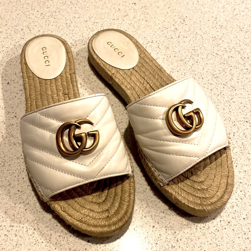 Gucci gg women espadrilles sandal size 38,5 comes with box and dust bags